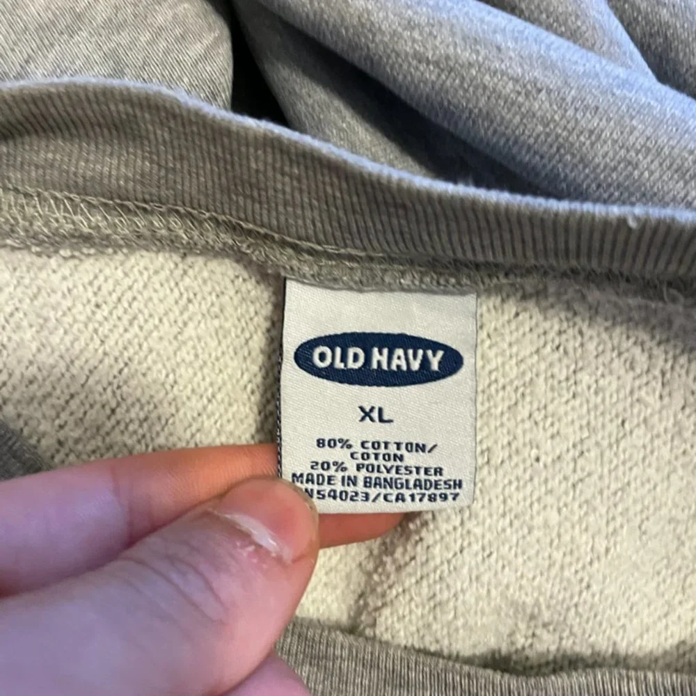 Old Navy Grey Fleece Crew Neck Long Sleeve Sweater - Picture 2 of 7